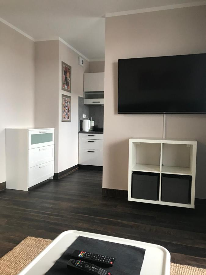 Kawalerka Na Targowej Apartment Torun Exterior photo